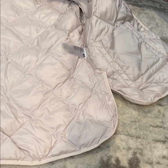 Uniqlo Pufftech Jacket size large like New! - Picture 5 of 11